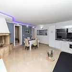 Luka Villa
